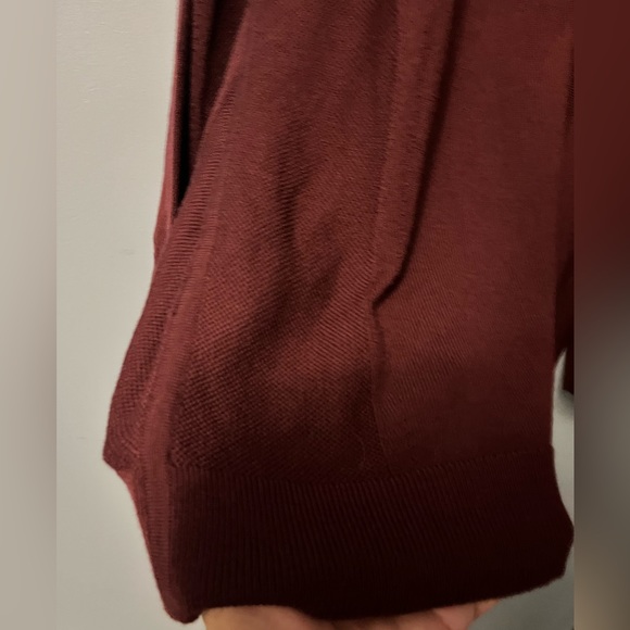 Deep Burgundy Away Hoodie w/ Nexk Cozyness & Kangaroo 🦘 Pockets w/ Zippers!! - Picture 6 of 8